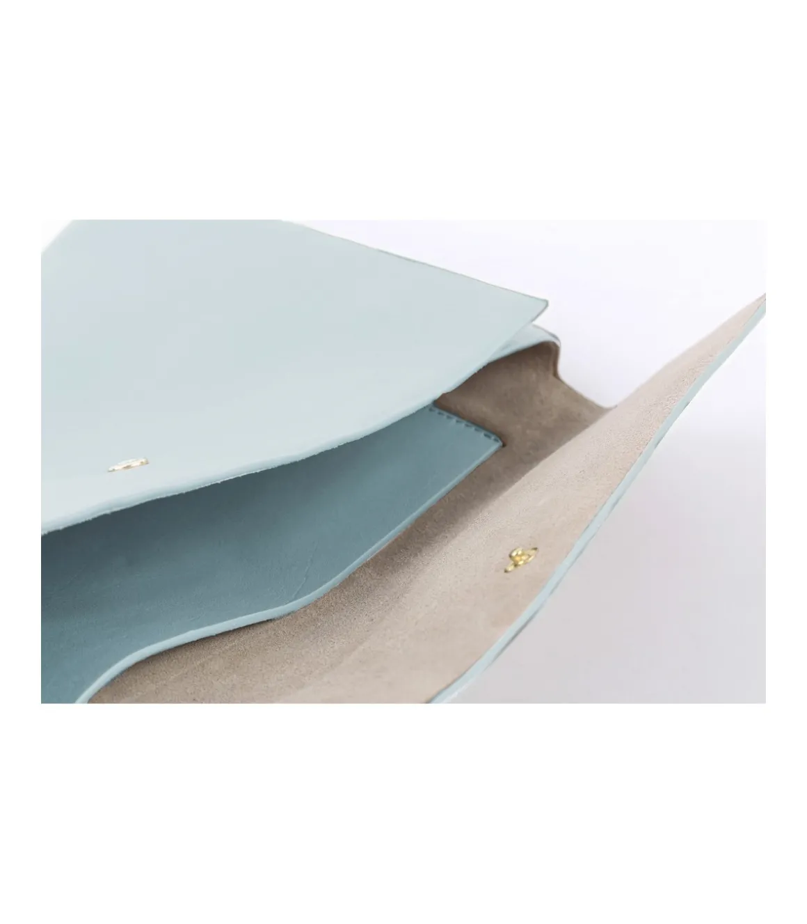 Clutch Portafolio Con Solapa Rebeca